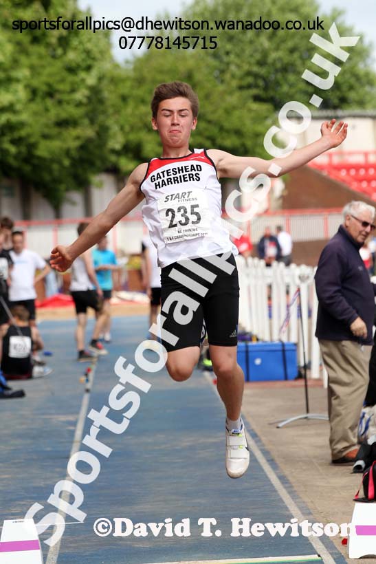 Boys under-15s, North East Track and Field Champs., Gateshead. Photo: David T. Hewitson/Sports for All Pics